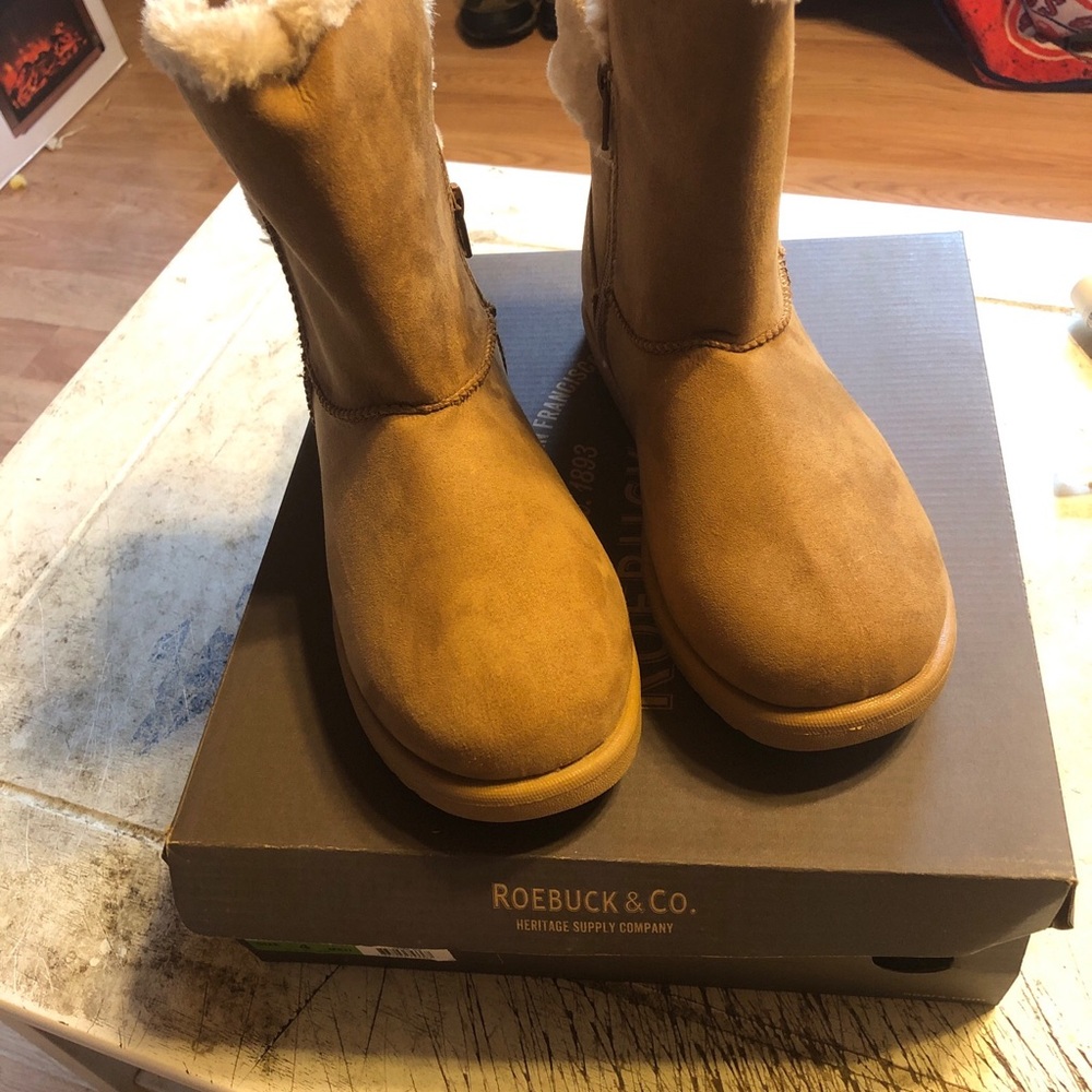YG   Lindy boots
